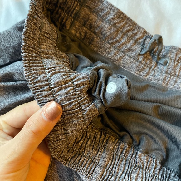 Lululemon Hotty Hot shorts,2.5” inseam - Picture 3 of 4